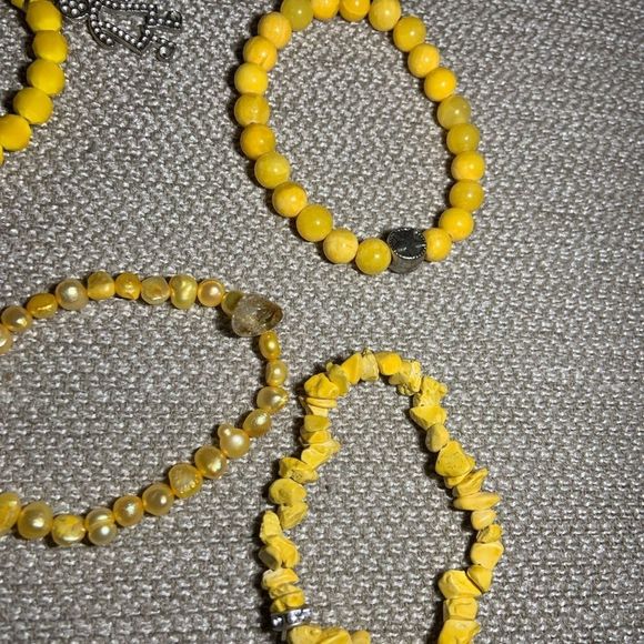 Super cute 5 bracelet yellow stack - Picture 2 of 5